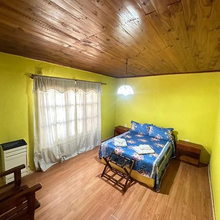 Hospedaje Formosa El Calafate Exterior foto